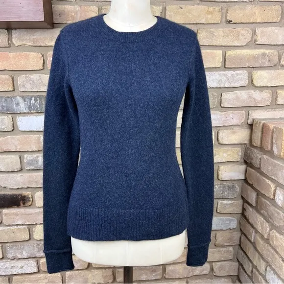 AUTUMN CASHMERE heathered navy blue long sleeve crew neck cashmere sweater