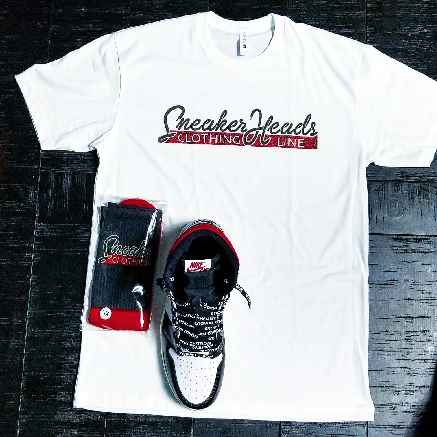 Exclusive SNEAKERHEADS CLOTHING LINE LE Shirt (White)