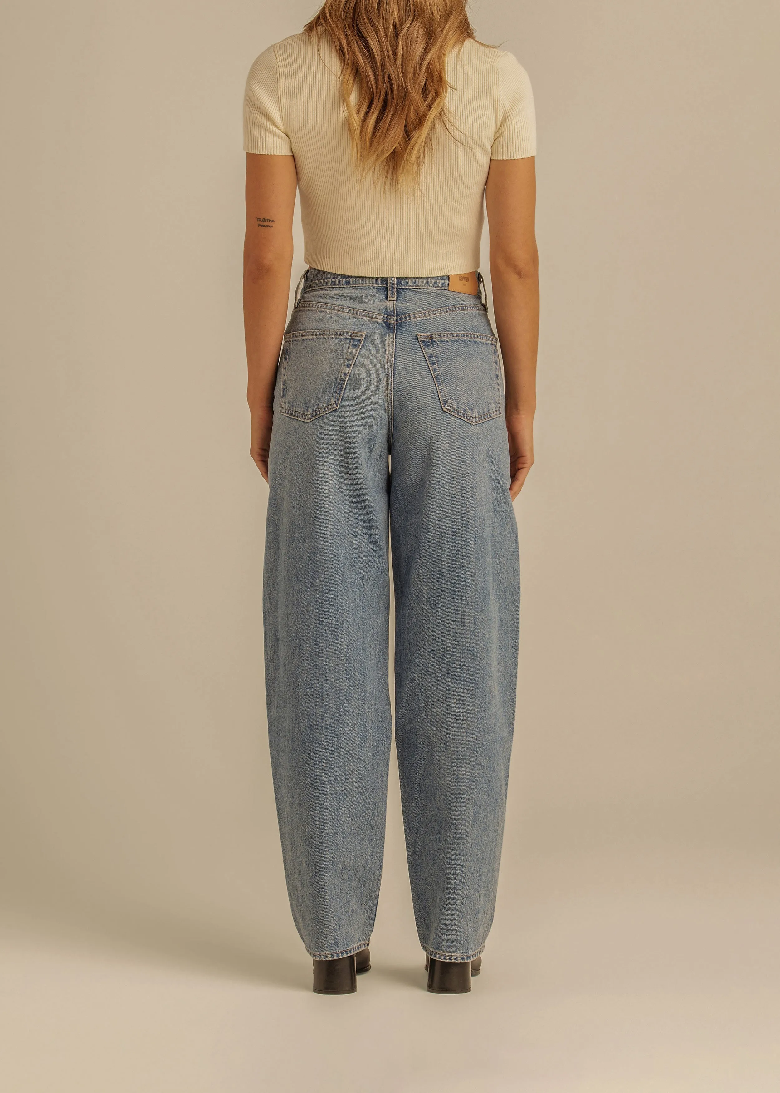 Kayla Relaxed Barrel Jean || Dreamer
