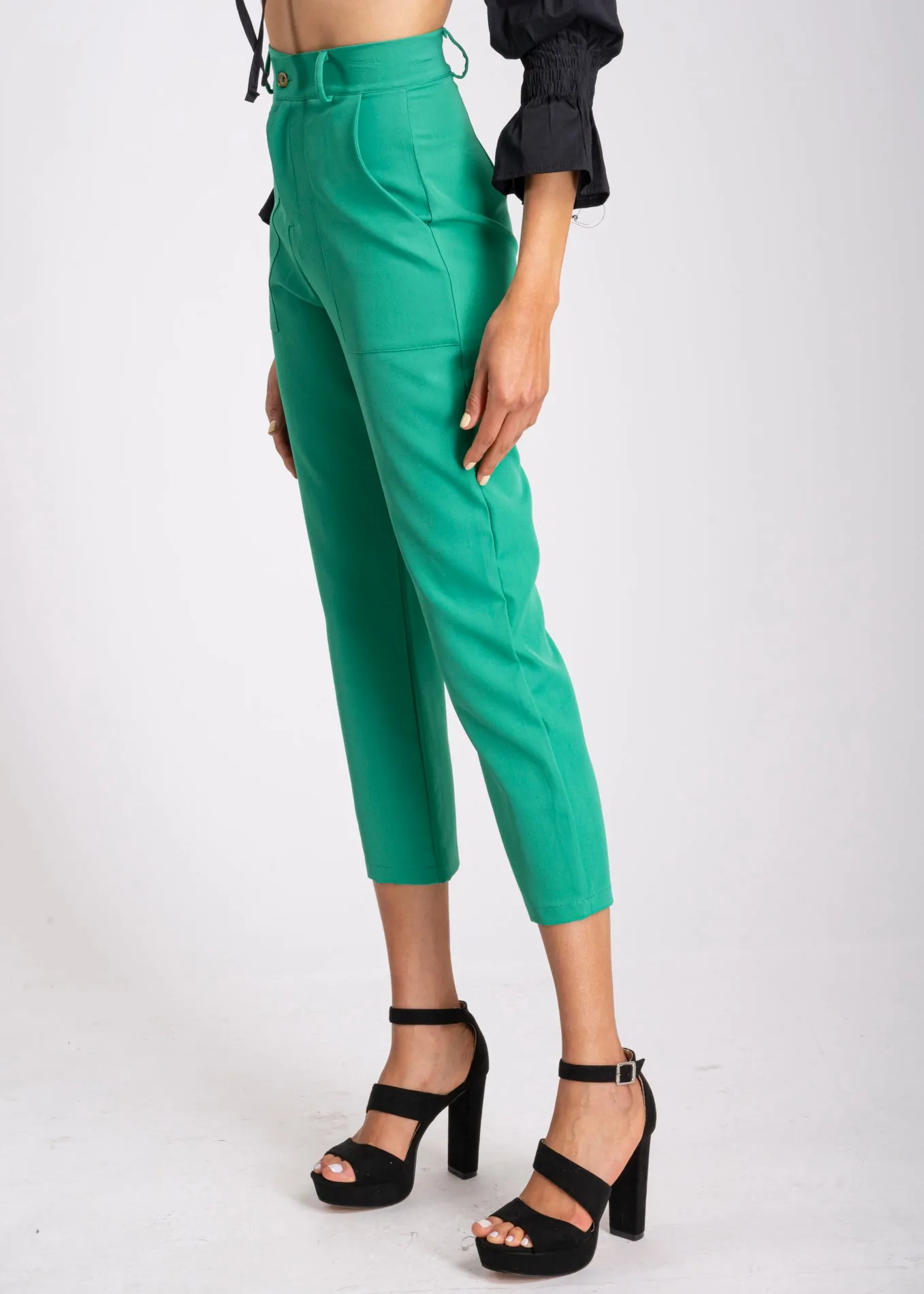Pantalón Cintura Alta Capri Bolsas