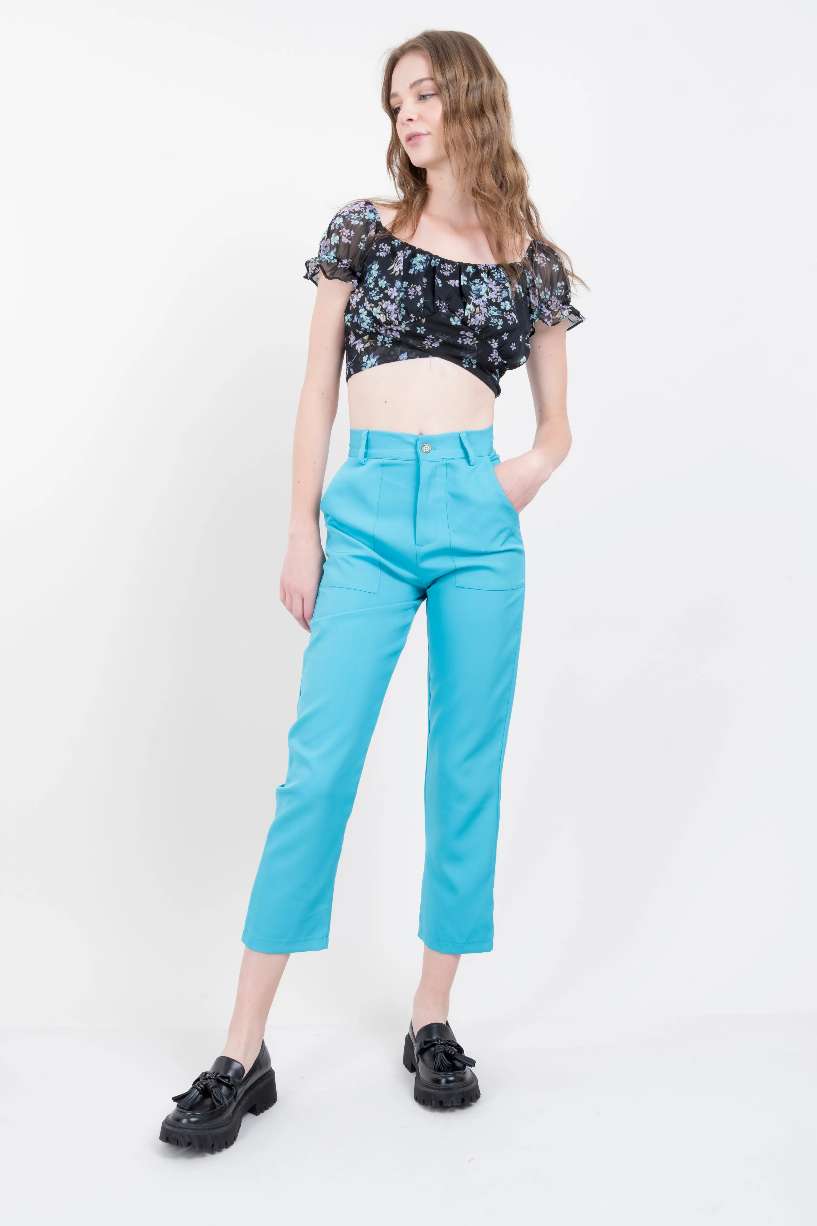 Pantalón Cintura Alta Capri Bolsas