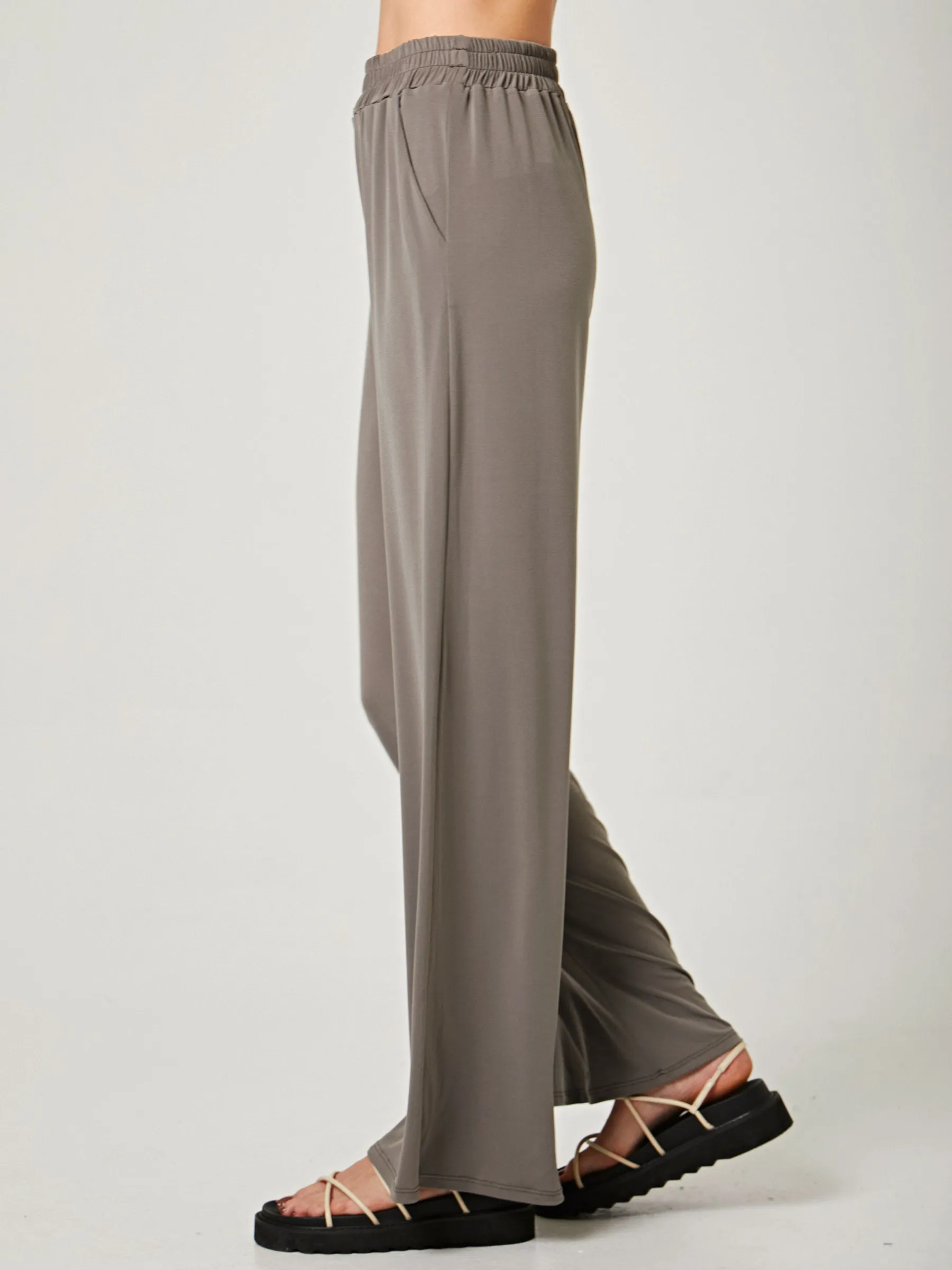 Wide Leg Pocket Pant