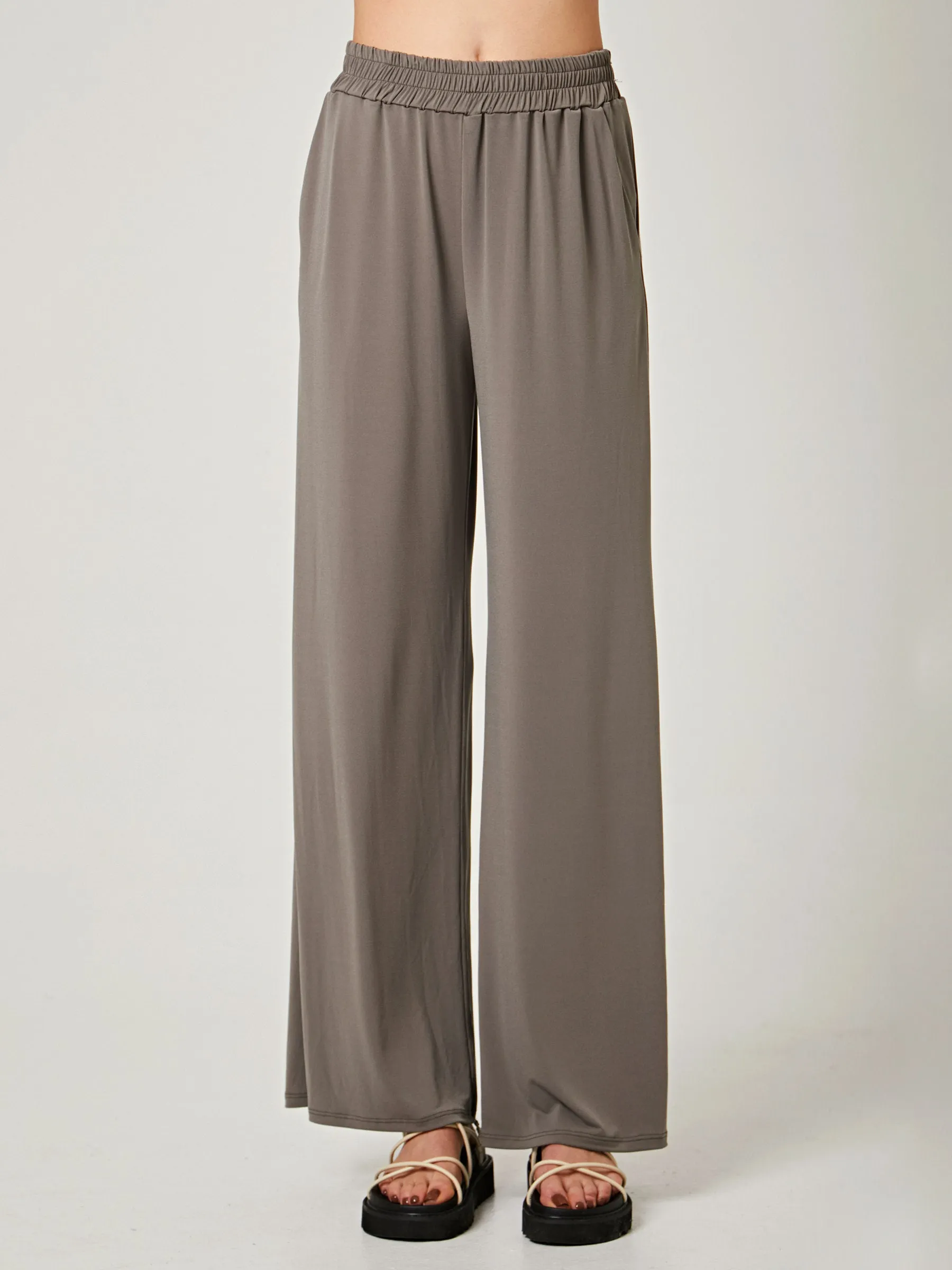 Wide Leg Pocket Pant