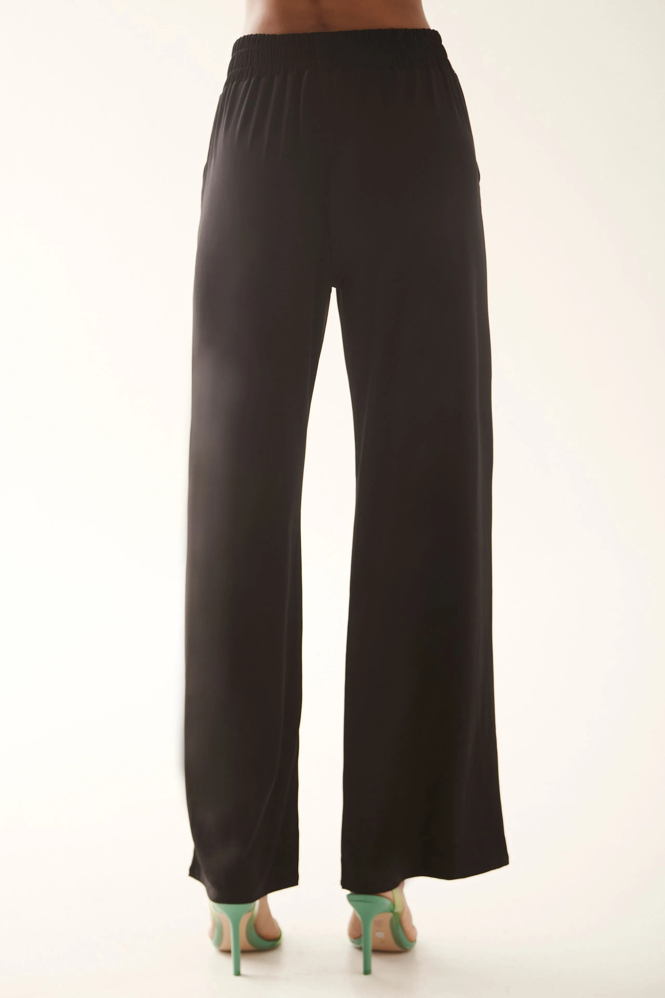 Wide Leg Pocket Pant