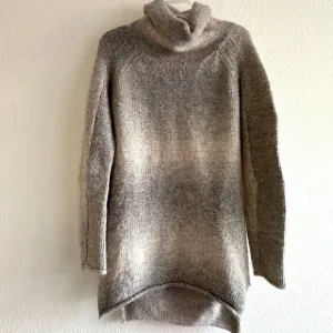 Wilfred Aritzia Alpaca blend Cowl Neck Oversized Ombre Beige Grey Sweater Small